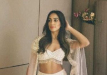 Call Girls Gaur city 1 Noida : ( (8860082808)). Escorts Service Cash on Delivery